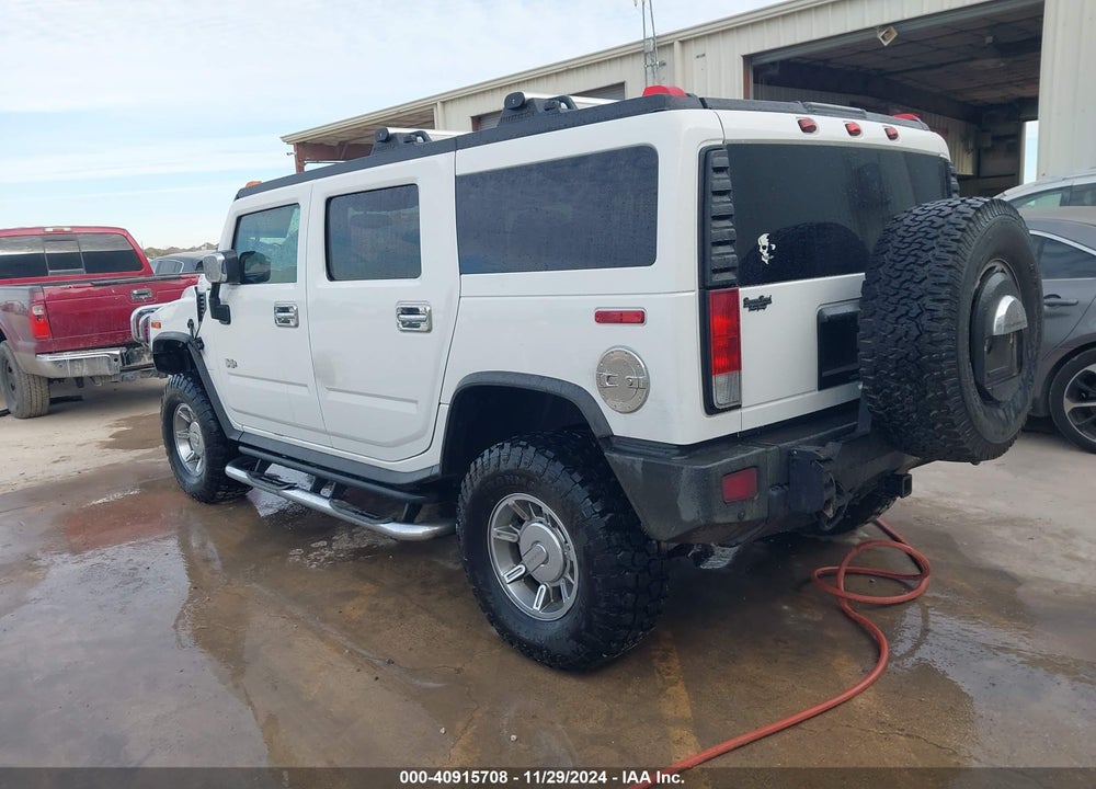 2005 HUMMER H2 SUV VIN: 5GRGN23U95H123183