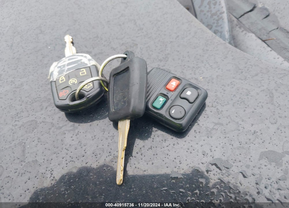 2013 FORD TAURUS LIMITED VIN: 1FAHP2F89DG204144