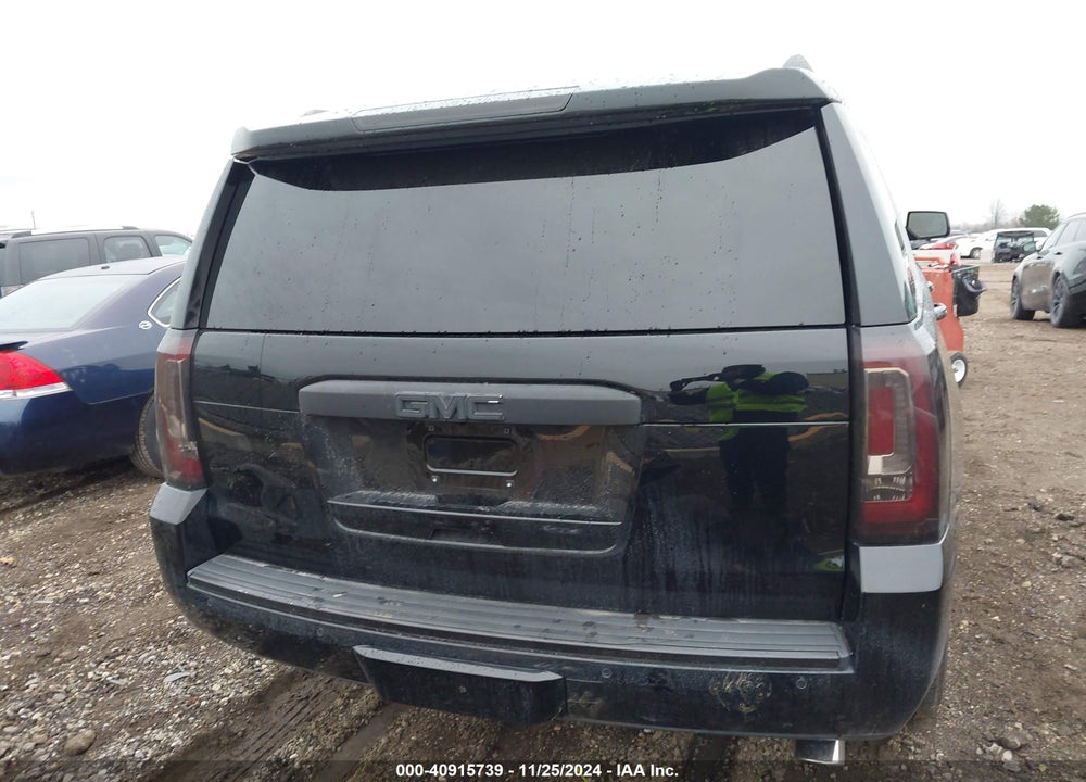 2018 GMC YUKON DENALI VIN: 1GKS2CKJXJR372991