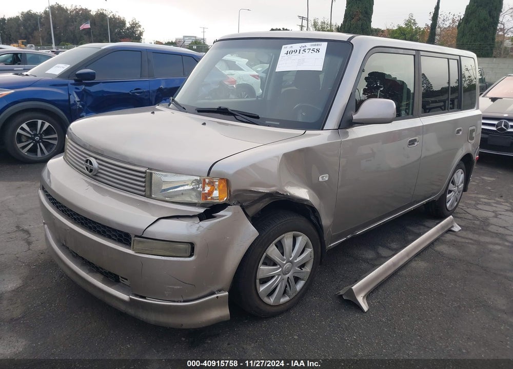 2005 SCION XB VIN: JTLKT334450199677