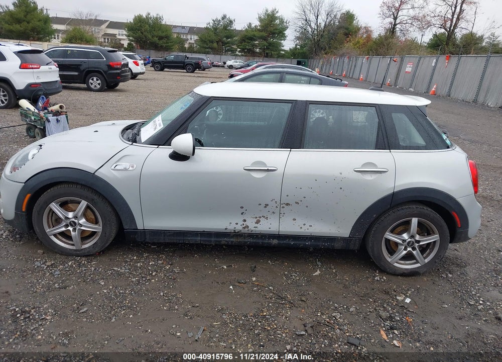 2017 MINI HARDTOP COOPER S VIN: WMWXU3C50H2D33200