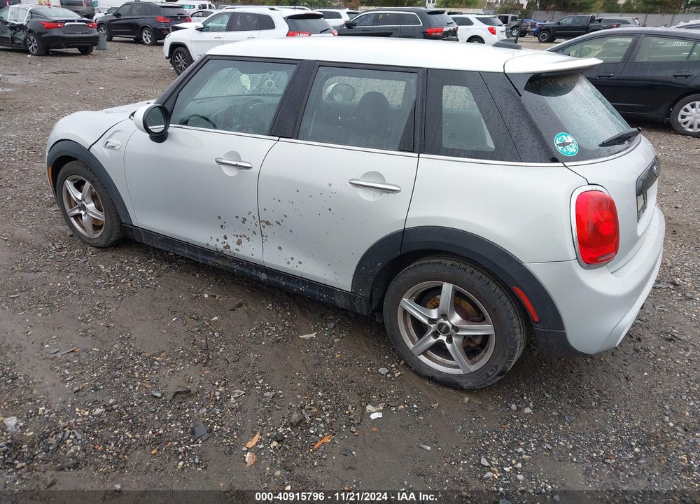 2017 MINI HARDTOP COOPER S VIN: WMWXU3C50H2D33200