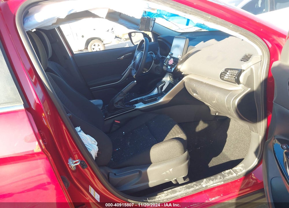 2024 MITSUBISHI ECLIPSE CROSS LE VIN: JA4ATVAA6RZ073120