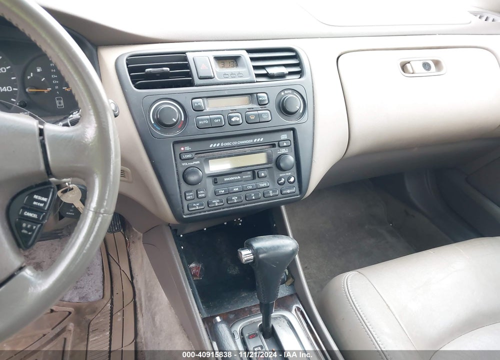 2001 HONDA ACCORD 3.0 EX VIN: 1HGCG16571A021331