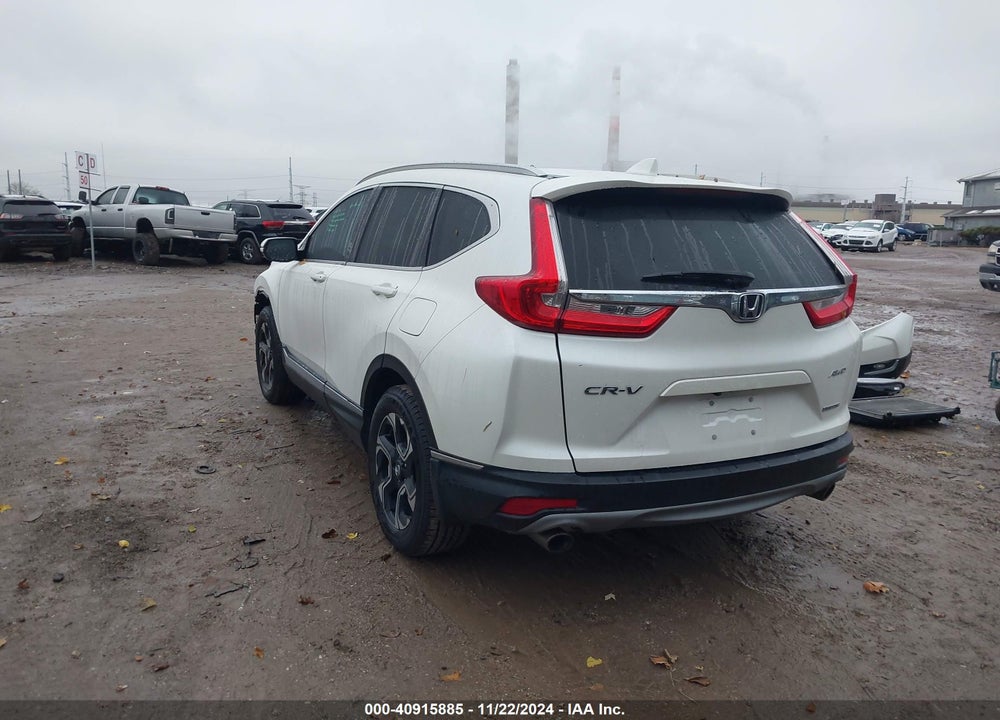 2018 HONDA CR-V TOURING VIN: 2HKRW2H96JH626550