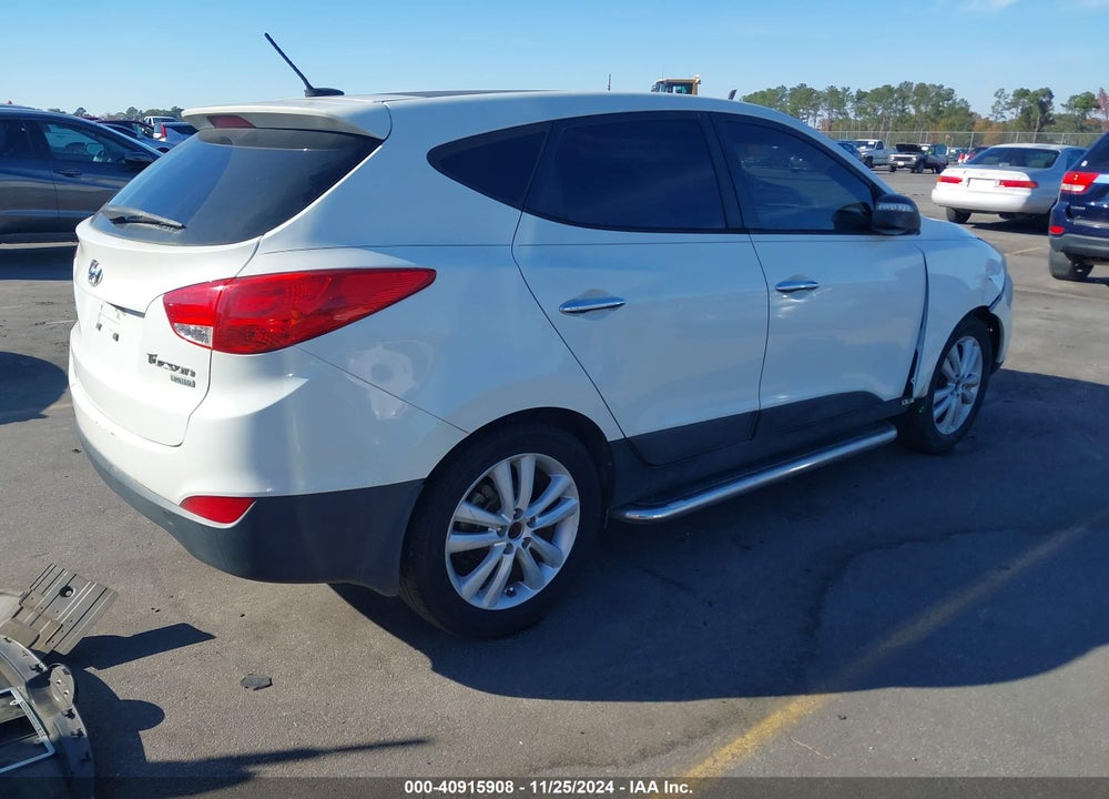 2011 HYUNDAI TUCSON LIMITED VIN: KM8JU3AC9BU144012
