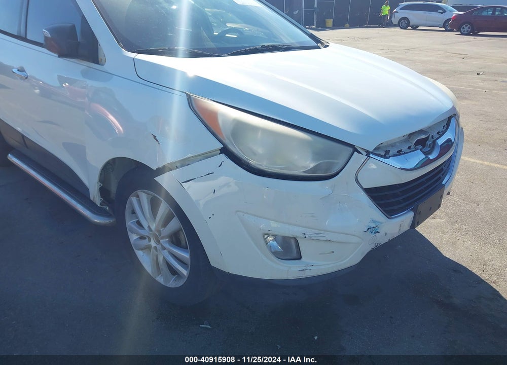 2011 HYUNDAI TUCSON LIMITED VIN: KM8JU3AC9BU144012
