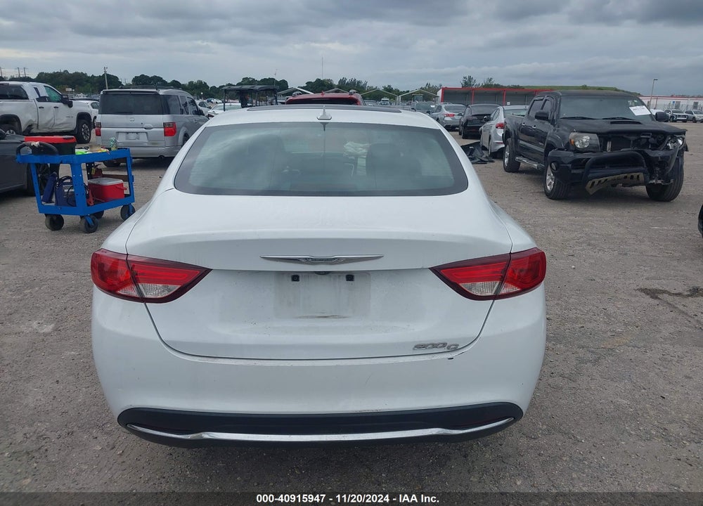 2015 CHRYSLER 200 C VIN: 1C3CCCCB2FN760000