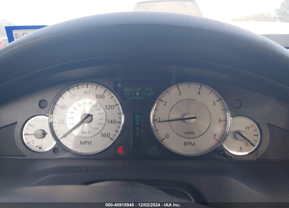 2010 CHRYSLER 300C V8 VIN: 2C3CA9CT3AH318331