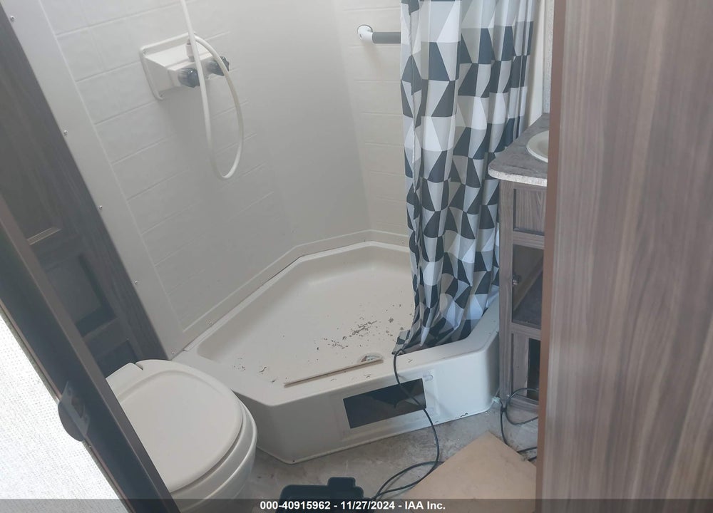 2018 APEX TRAVEL TRAILER VIN: 5ZT2CXHC4JL003909