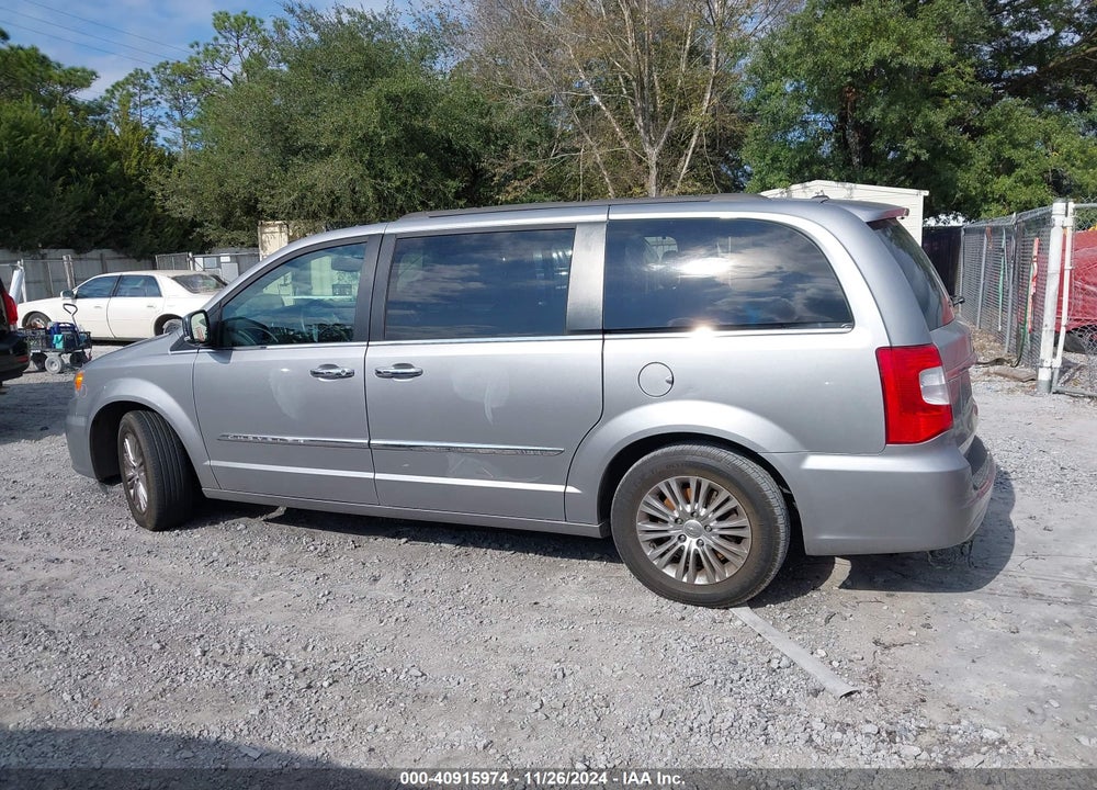 2016 CHRYSLER TOWN & COUNTRY TOURING-L ANNIVERSARY EDITION VIN: 2C4RC1CG6GR239422