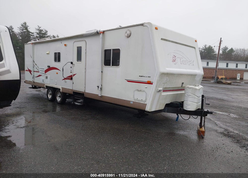 2003 FLEETWOOD ENTERPRISE VIN: 1EA1G312532803559