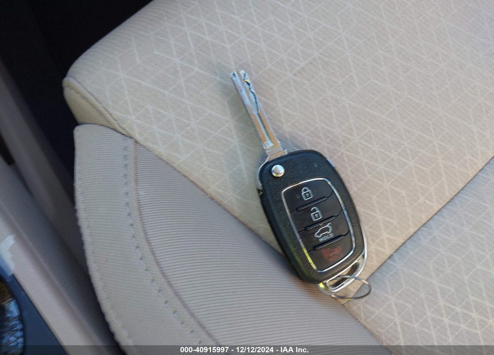 2017 HYUNDAI TUCSON ECO VIN: KM8J3CA23HU327490