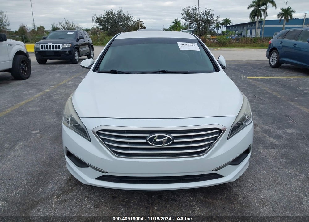 2016 HYUNDAI SONATA SE VIN: 5NPE24AF0GH333404