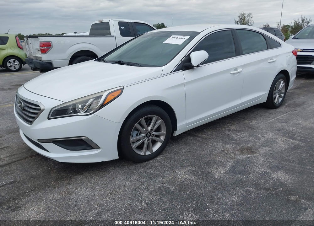 2016 HYUNDAI SONATA SE VIN: 5NPE24AF0GH333404