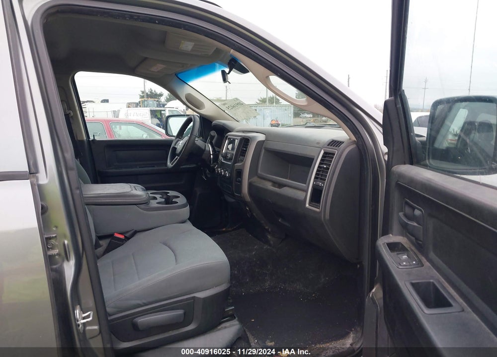 2013 RAM 1500 VIN: 1C6RR7FP8DS528140