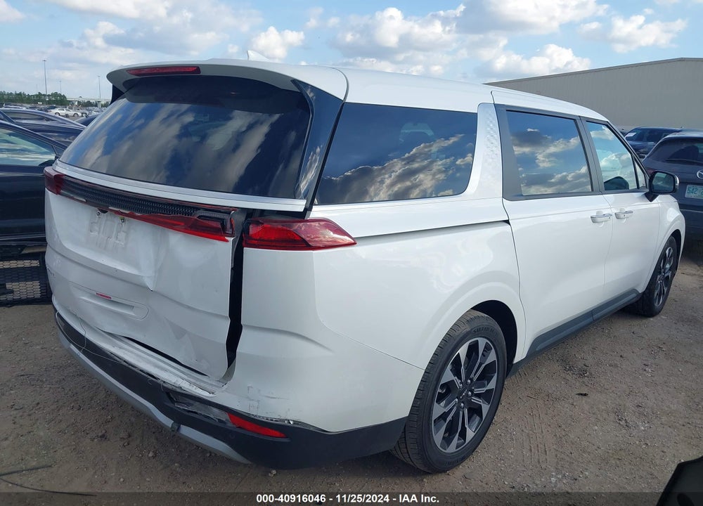 2024 KIA CARNIVAL MPV EX VIN: KNDNC5H33R6338477
