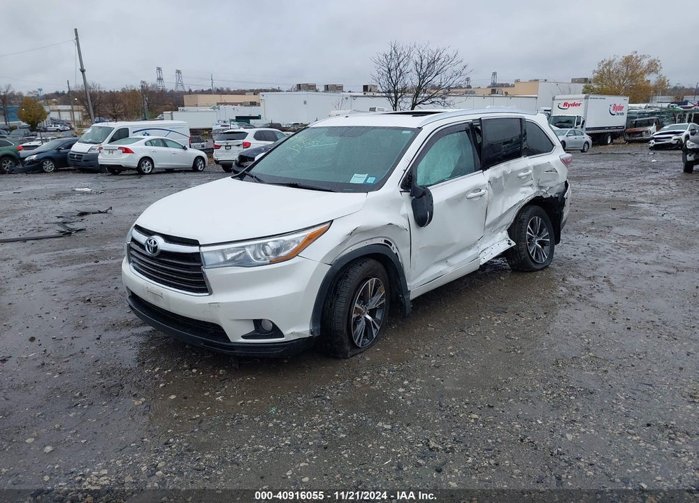 2016 TOYOTA HIGHLANDER XLE V6 VIN: 5TDJKRFH3GS270895