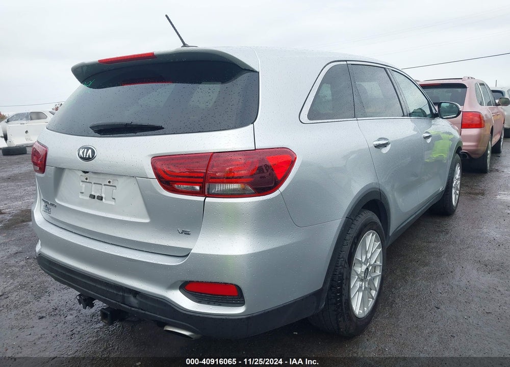 2019 KIA SORENTO 3.3L LX VIN: 5XYPGDA57KG570814