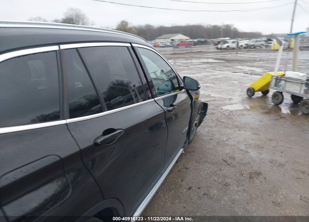 2016 BMW X1 XDRIVE28I VIN: WBXHT3C33G5F64004
