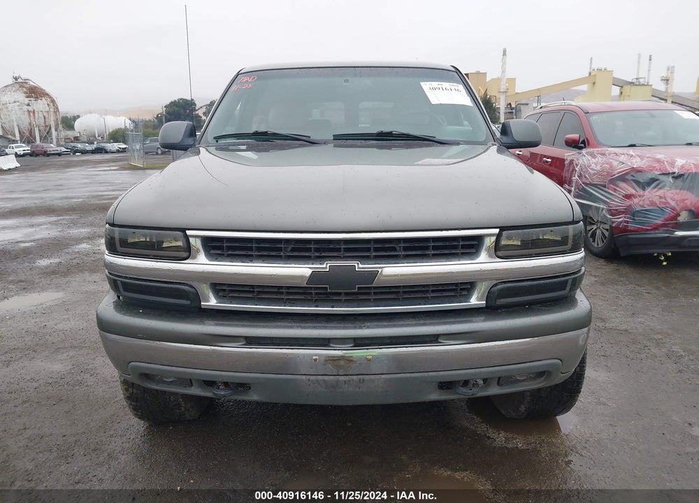 2001 CHEVROLET SUBURBAN 2500 LT VIN: 3GNGC26U51G199109