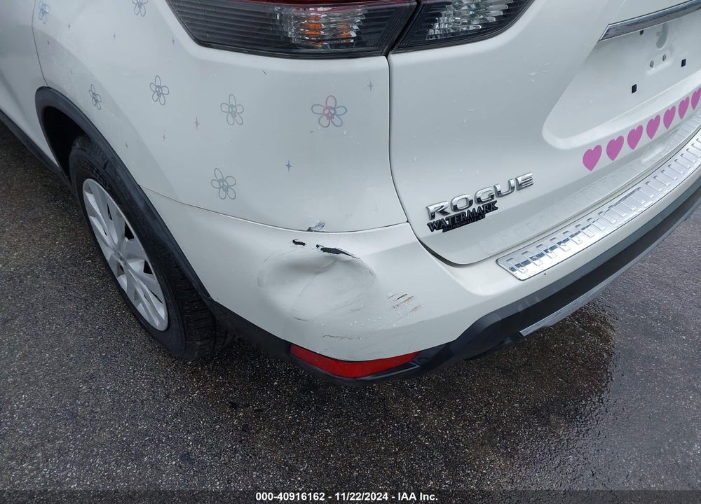 2017 NISSAN ROGUE VIN: JN8AT2MTXHW141330