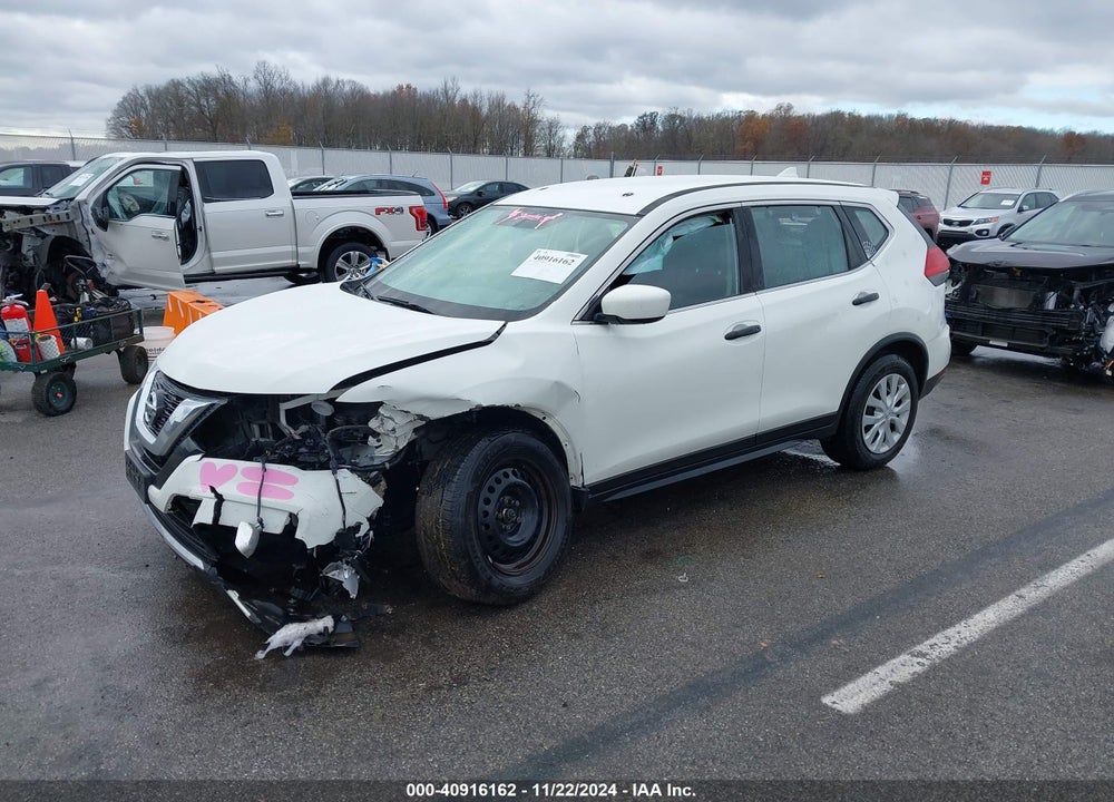 2017 NISSAN ROGUE VIN: JN8AT2MTXHW141330