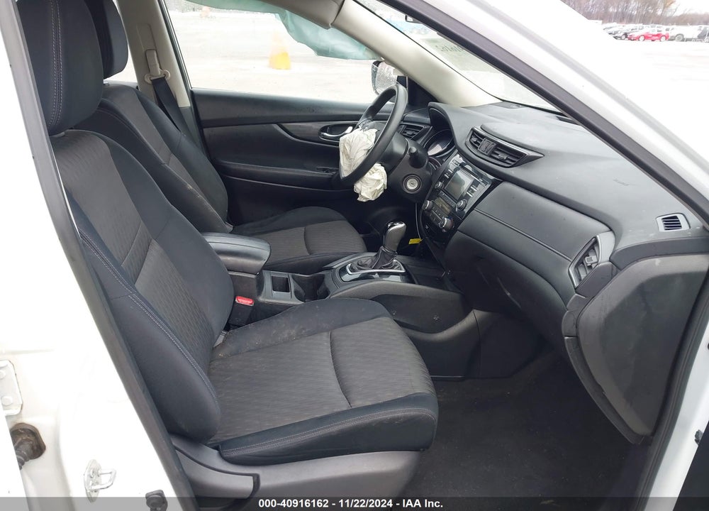 2017 NISSAN ROGUE VIN: JN8AT2MTXHW141330