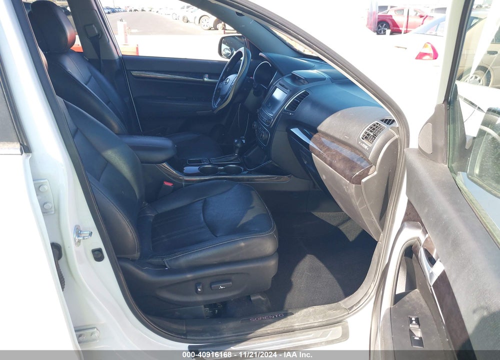 2014 KIA SORENTO SX V6 VIN: 5XYKWDA7XEG522890