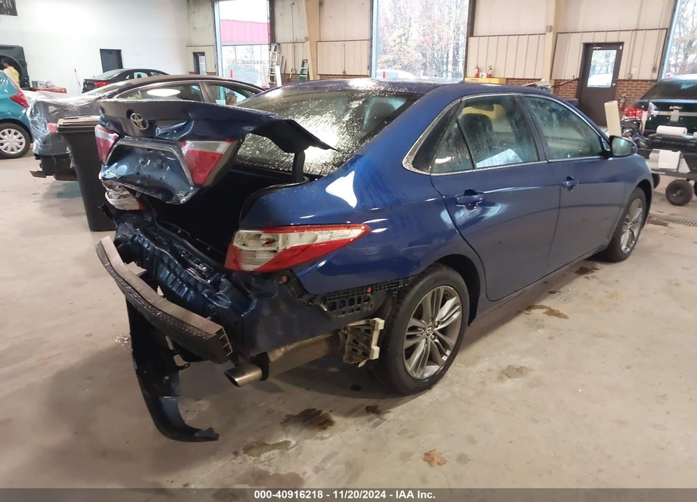 2015 TOYOTA CAMRY SE VIN: 4T1BF1FK7FU877586