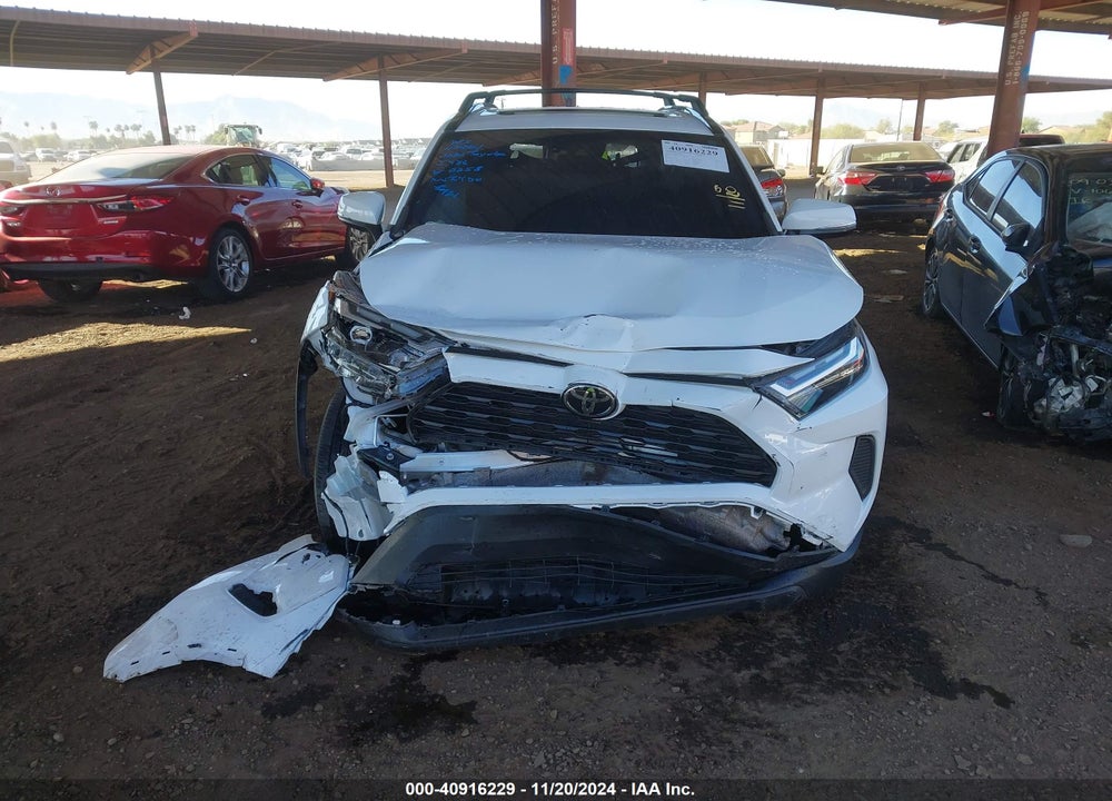 2022 TOYOTA RAV4 XLE VIN: 2T3W1RFV9NC210258