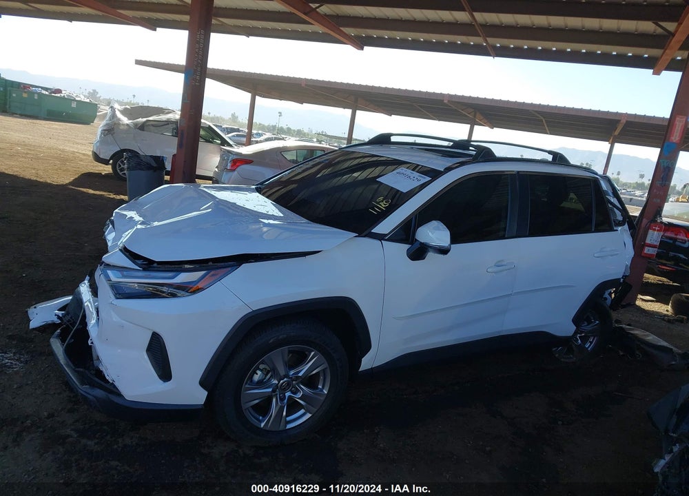 2022 TOYOTA RAV4 XLE VIN: 2T3W1RFV9NC210258