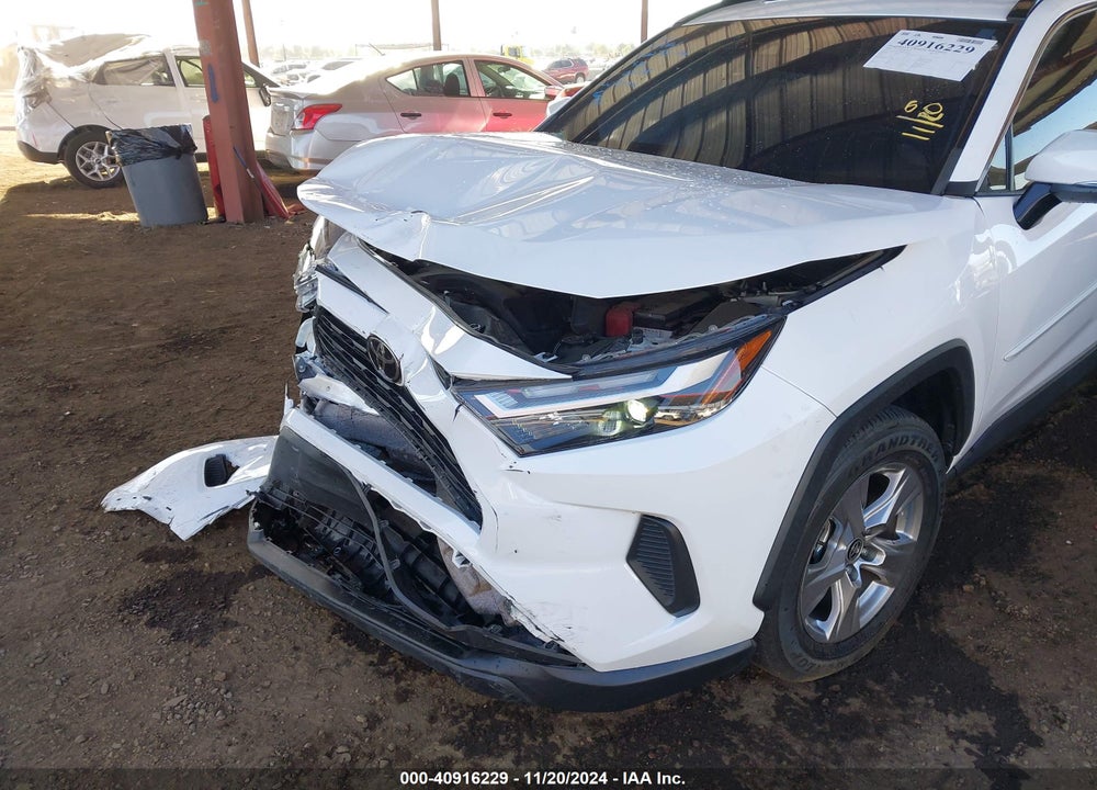 2022 TOYOTA RAV4 XLE VIN: 2T3W1RFV9NC210258