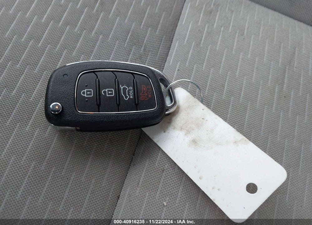 2021 HYUNDAI TUCSON SE VIN: KM8J2CA41MU289627