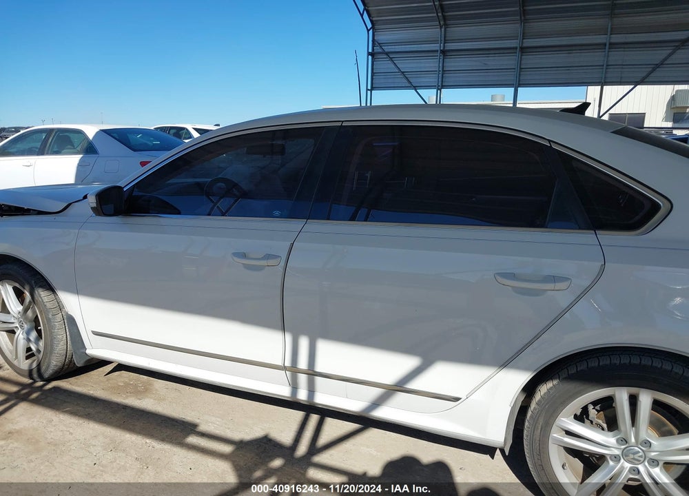2015 VOLKSWAGEN PASSAT 1.8T SE VIN: 1VWBS7A30FC023643