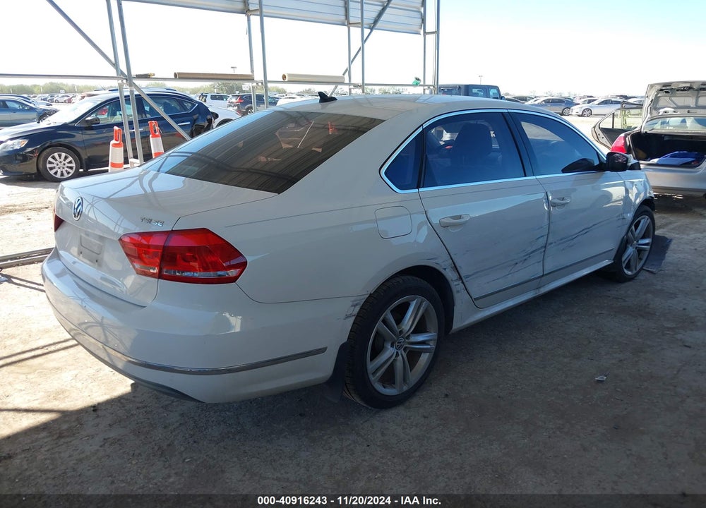 2015 VOLKSWAGEN PASSAT 1.8T SE VIN: 1VWBS7A30FC023643
