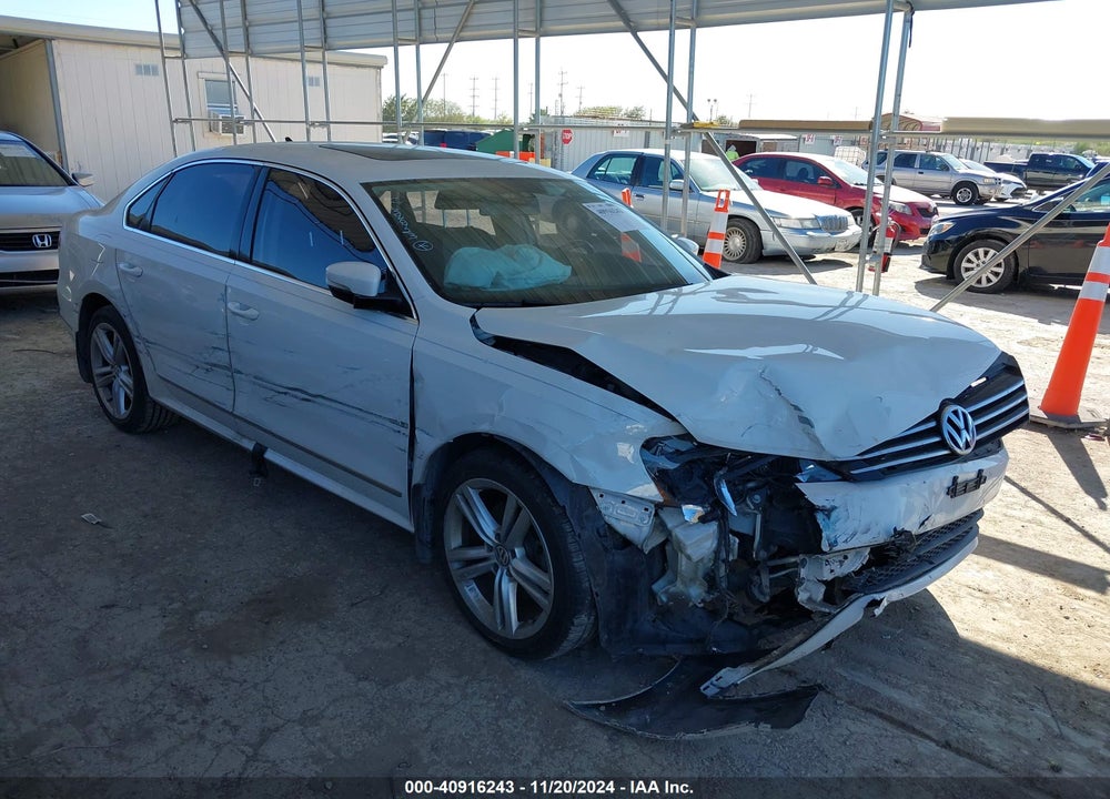 2015 VOLKSWAGEN PASSAT 1.8T SE VIN: 1VWBS7A30FC023643