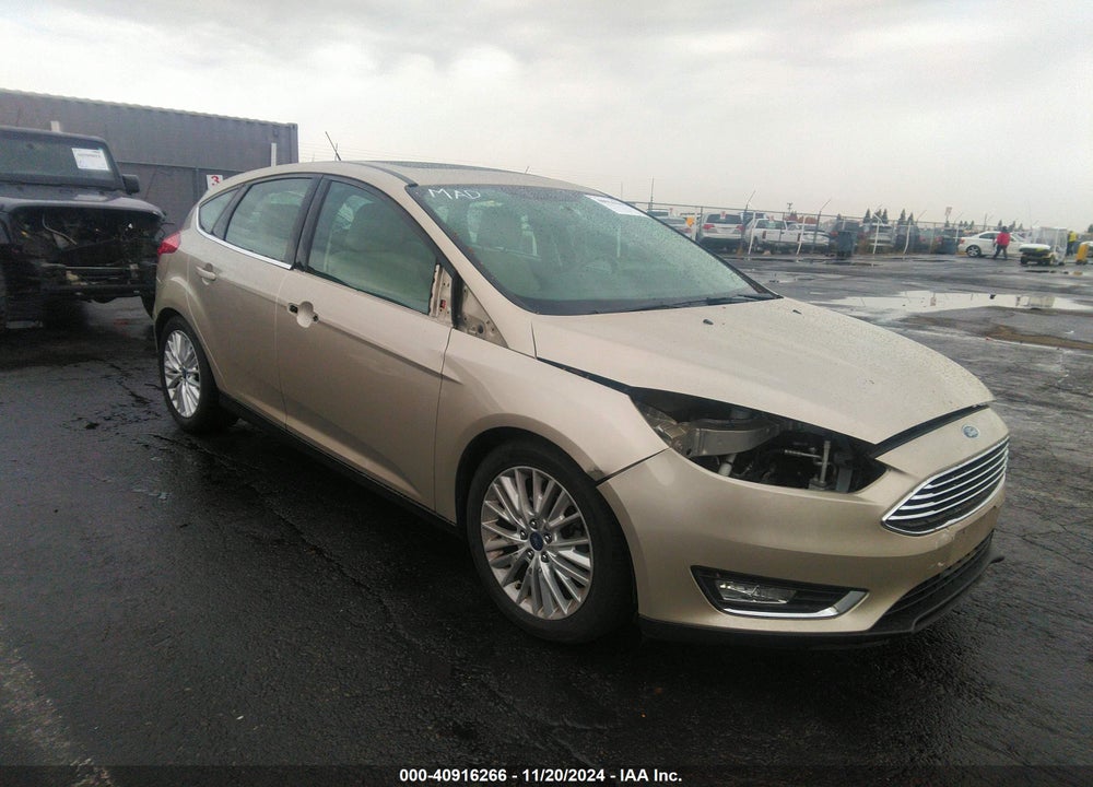 2017 FORD FOCUS TITANIUM VIN: 1FADP3N22HL272686