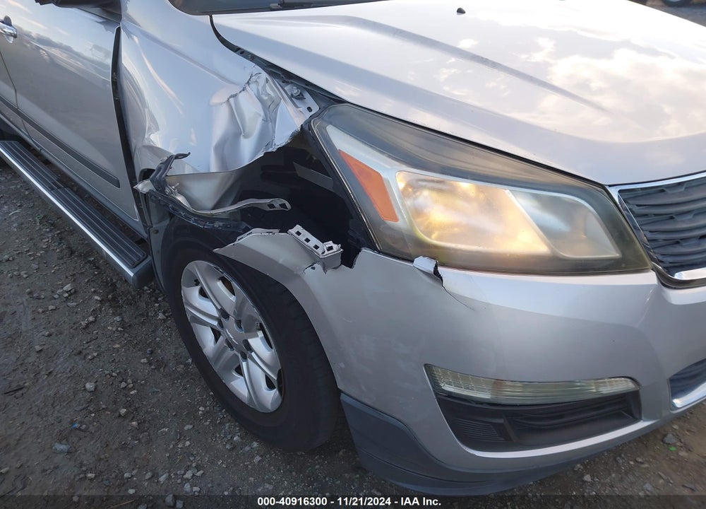 2013 CHEVROLET TRAVERSE LS VIN: 1GNKVFED5DJ101356