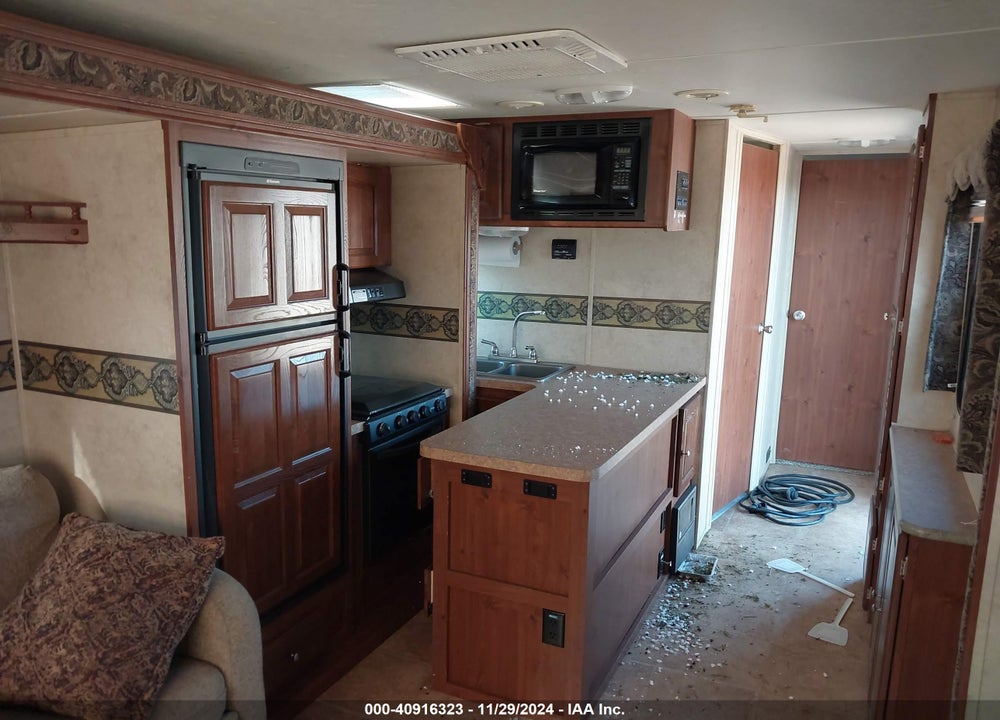 2013 FOREST RIVER FLAGSTAFF SUPER LITE VIN: 4X4TFLC24DD119592