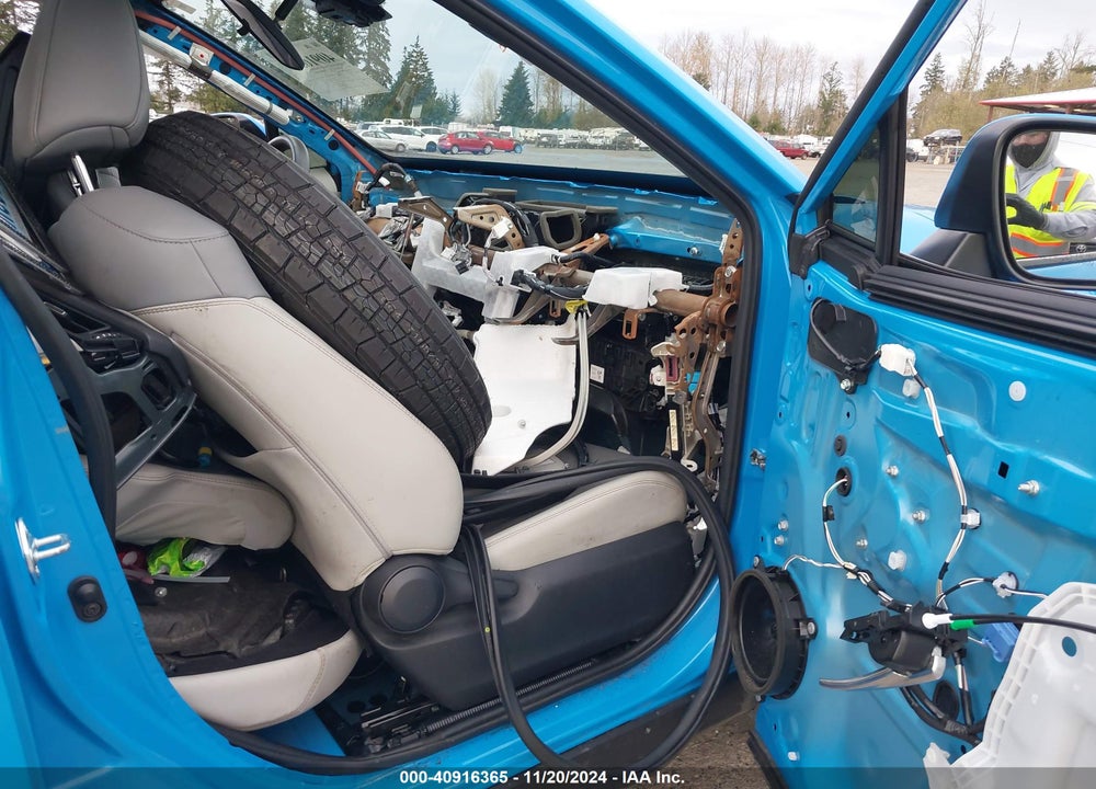 2021 TOYOTA RAV4 HYBRID XLE PREMIUM VIN: 2T3B6RFV6MW020608