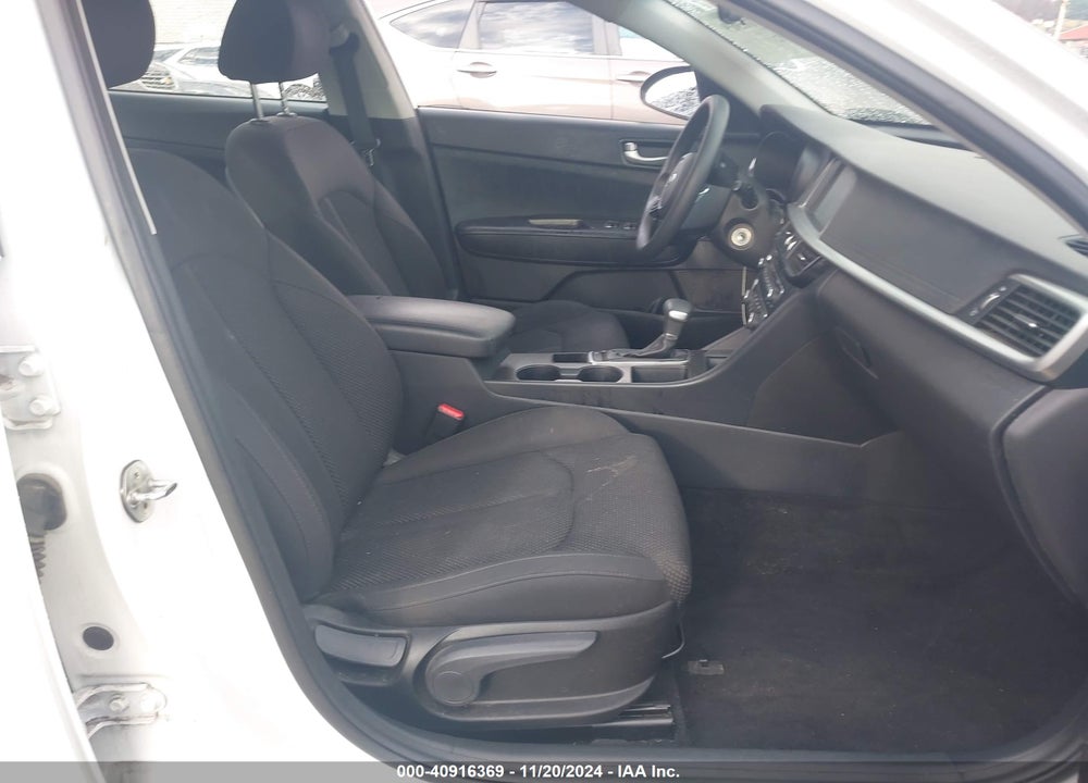 2019 KIA OPTIMA LX VIN: 5XXGT4L30KG366237