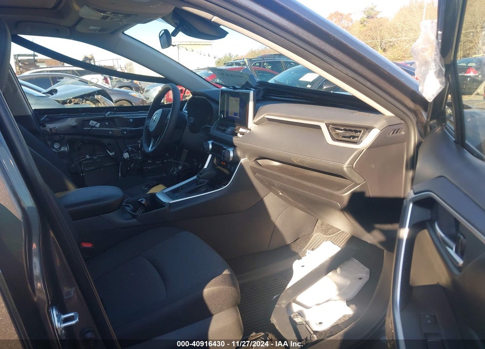 2024 TOYOTA RAV4 XLE VIN: 2T3P1RFV1RC482734