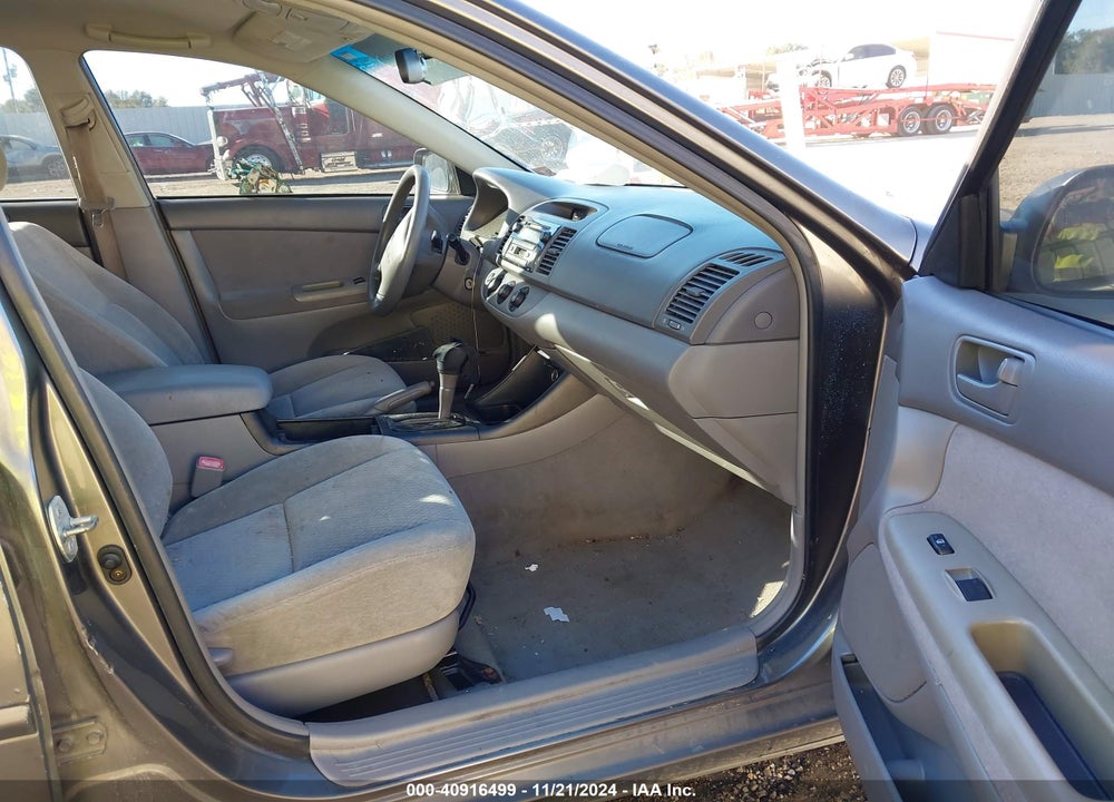 2004 TOYOTA CAMRY LE V6 VIN: 4T1BF32K84U078981