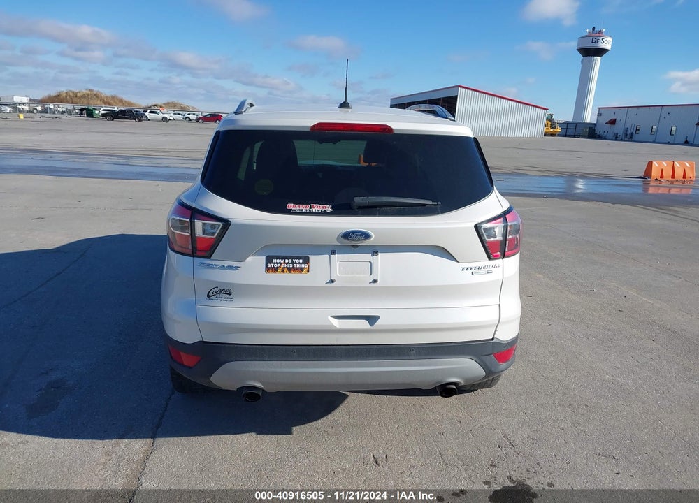 2017 FORD ESCAPE TITANIUM VIN: 1FMCU9J94HUC93596