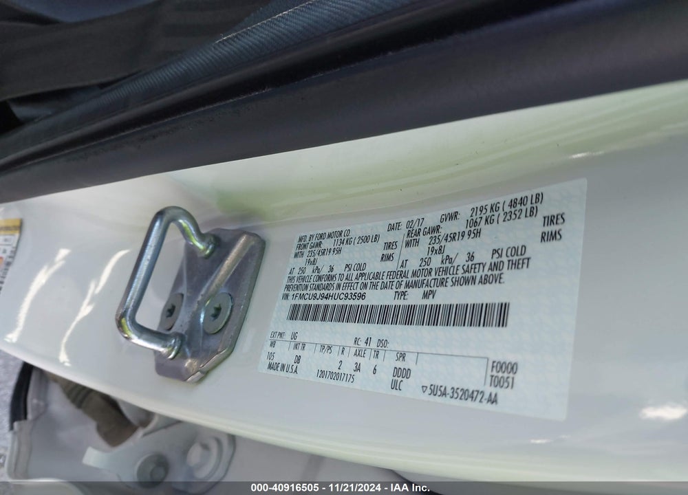 2017 FORD ESCAPE TITANIUM VIN: 1FMCU9J94HUC93596