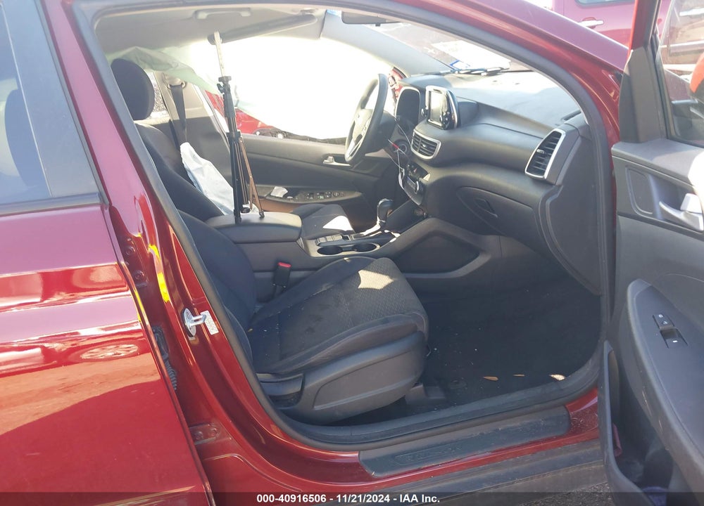 2019 HYUNDAI TUCSON SE VIN: KM8J2CA48KU921780