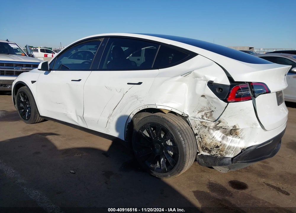 2021 TESLA MODEL Y LONG RANGE DUAL MOTOR ALL-WHEEL DRIVE VIN: 5YJYGDEEXMF208209