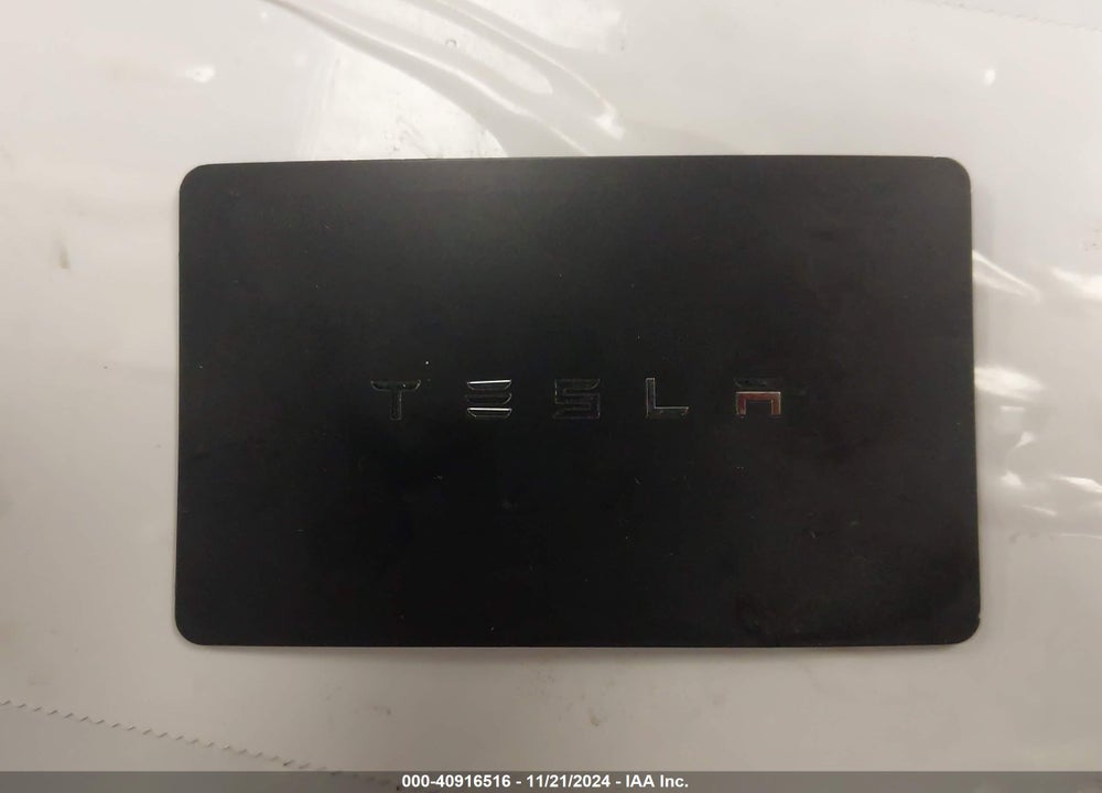 2021 TESLA MODEL Y LONG RANGE DUAL MOTOR ALL-WHEEL DRIVE VIN: 5YJYGDEEXMF208209