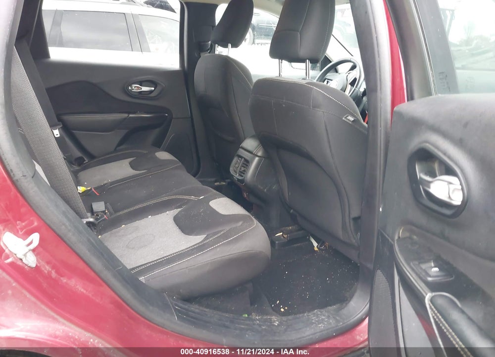 2014 JEEP CHEROKEE LATITUDE VIN: 1C4PJMCB0EW211803